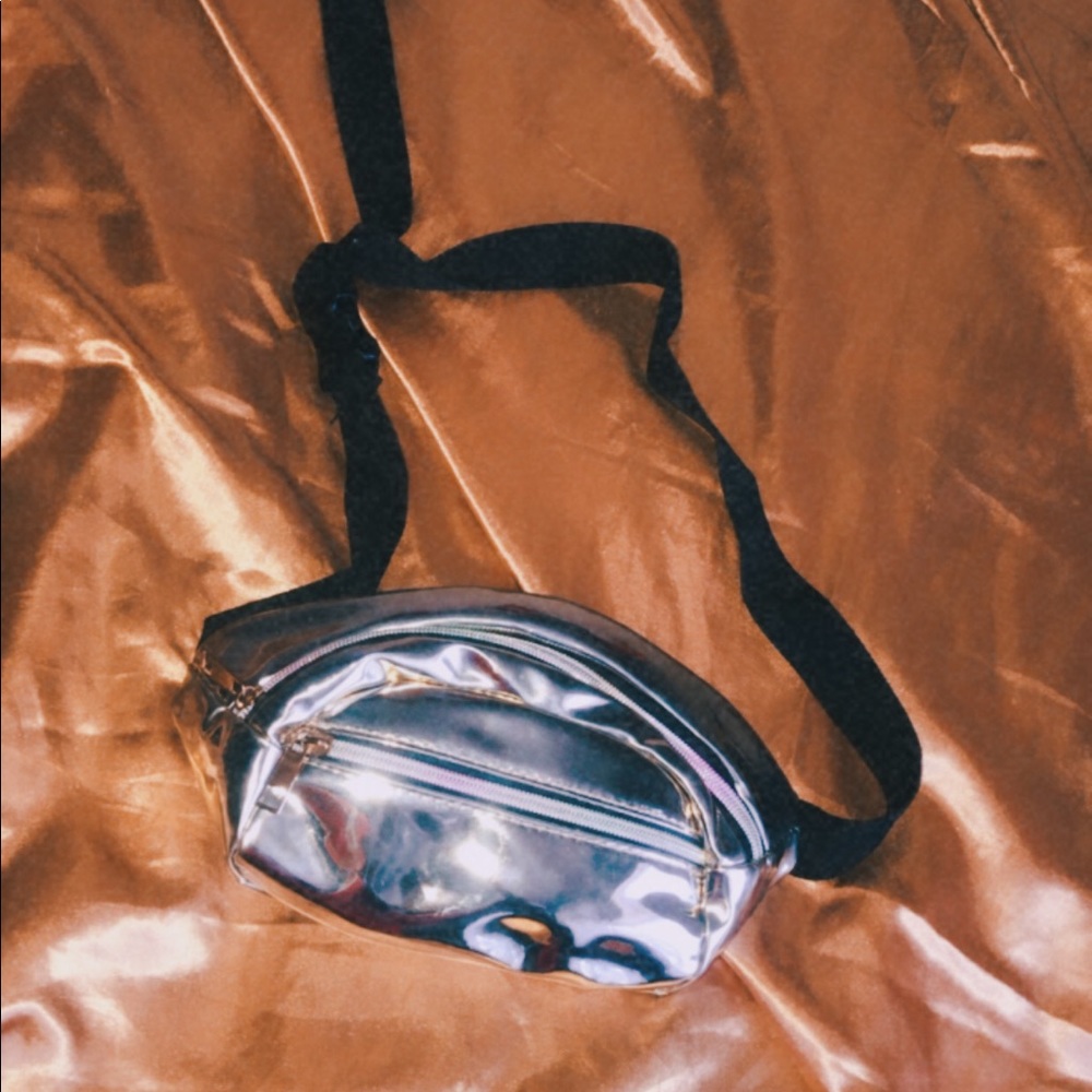 Women’s fanny pack